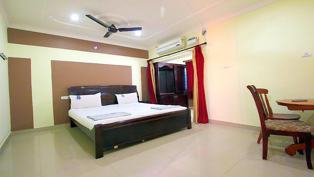 Hotel Sri Saravana Rāmeswaram Buitenkant foto