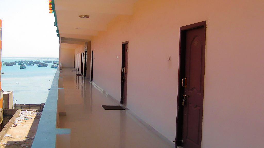 Hotel Sri Saravana Rāmeswaram Buitenkant foto